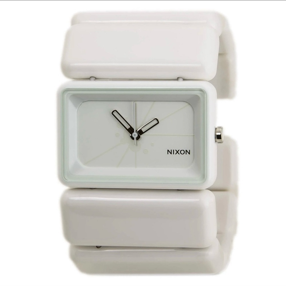 Vintage y2k Women’s Nixon The Vega Quartz Stretch Band White Bracelet Watch